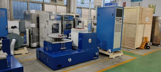 İyi fiyat X Y Z 3 Eksen titreşim testi 600x600mm yatay dikey masa ile çevrimiçi