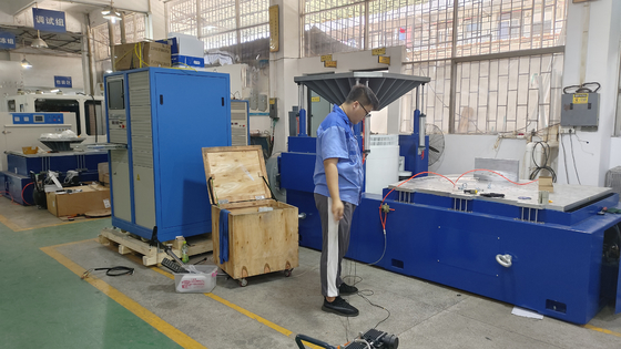 İyi fiyat 70kN Elektrodinamik Titreşim Sarsıcı (Pil Testi İçin) çevrimiçi